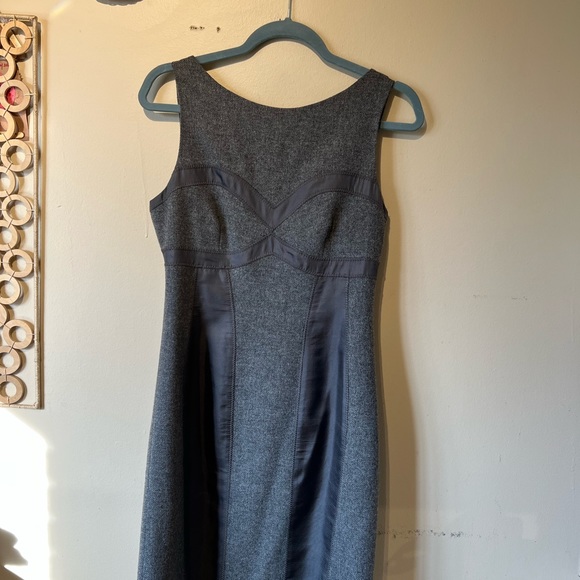 Susana Monaco 8 gray pure wool/ inner silk midi sleeve less dress… - Picture 3 of 6